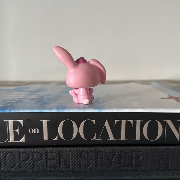 Littlest Pet Shop Prized Pets Blush Bashful Pink Bunny Rabbit #1935 Lop Ear LPS - Picture 2 of 3